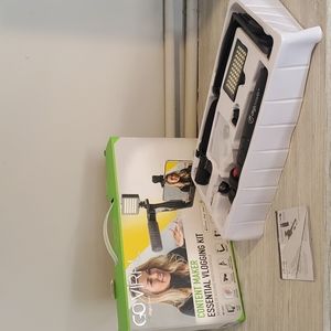 DIGIPOWER Content Maker Essential Vlogging Kit